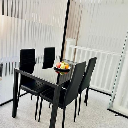 Apartamento Westferry Two Londres Exterior foto